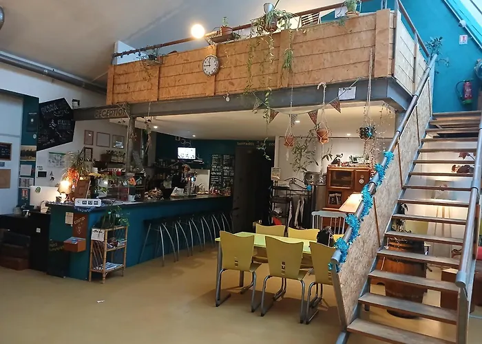 Alter\'hostel